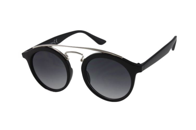 MQ Elliot Sunglasses in Black / Smoke